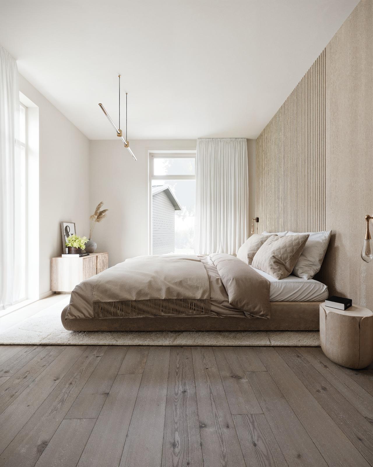 Fotorealistisk rendering av ett rofyllt sovrum med en sänggavelvägg i träpanel och ett mörkt trägolv. Stora fönster ger ett mjukt ljusinsläpp.